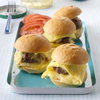 Cheeseburger Omelet Sliders image