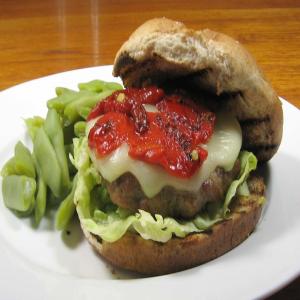 Turkey Burgers With Mozzarella and Roasted Peppers_image
