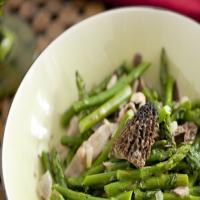 Asparagus With Morels and Tarragon_image