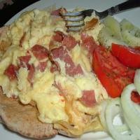 Scrambled Eggs and Fried Beef Salami_image