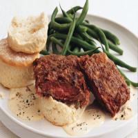 Chicken-Fried Skirt Steak with Country Gravy_image
