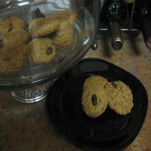 Oh-So-Good Oatmeal Raisin Cookies image