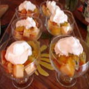 Pound Cake With Tropical Fruit and Rum-Apricot Sauce_image