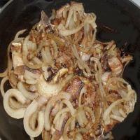 Broiled Lamb Chops With Onions and Sherry Sauce image