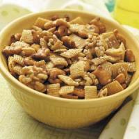 Maple-Nut Snack Mix image
