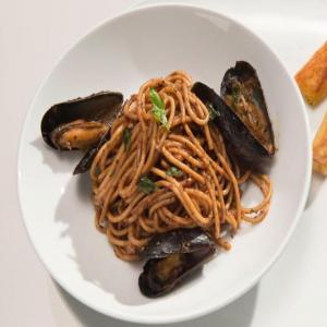 Spaghetti with Garlic Mussels in Black Olive Sauce image