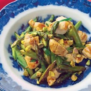 Wok-Seared Chicken Tenders with Asparagus & Pistachios_image