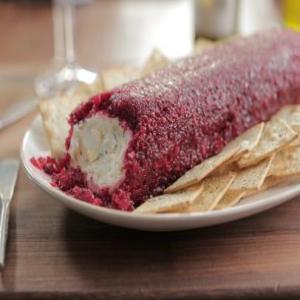 Cream Cheese Log with Sweet-and-Spicy Cranberry Relish_image