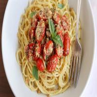 Roasted Tomato-Basil Spaghetti with Bread Crumbs image