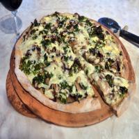 Portobello & Kale Pizza_image