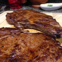 Pan-Seared Rib Eye Steak With Smoked Paprika Rub_image