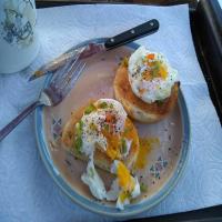 Simple Microwave Poached Eggs_image