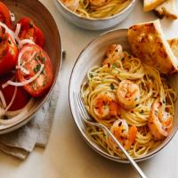 Spicy Shrimp and Spaghetti Aglio Olio (Garlic and Oil)_image