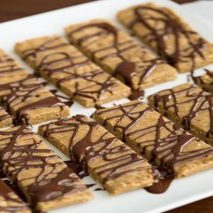 Quick 'n Easy No-Bake Protein Bars_image