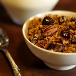 Mal's Maple Date Pecan Granola in the Slow Cooker image
