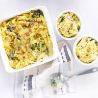 Cheese & spinach penne with walnut crumble_image