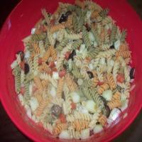 Rainbow Rotini Pasta Salad_image