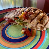 Vegetarian Quesadillas with Mozzarella and Avocado_image