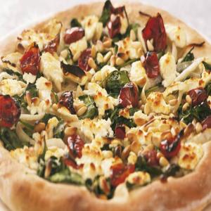 Goat's cheese and spinach pizza recipe_image