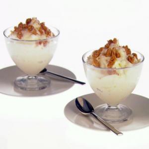 Lemon Meringue with Amaretti Cookie Topping image
