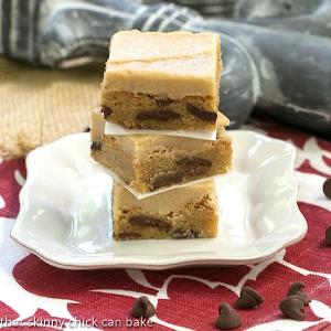 Caramel Frosted Chocolate Chip Butterscotch Bars_image