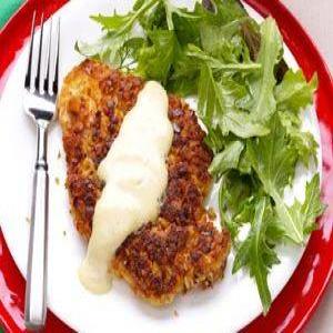 Pretzel-Crusted Chicken with Mixed Greens Recipe_image