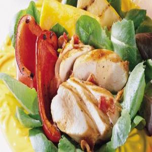 Grilled Chicken Salad with Bacon Vinaigrette_image