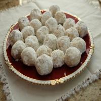 Buttery Russian Tea Cakes image