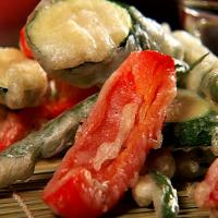 Tempura Vegetables with Soy Sauce_image
