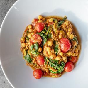 Quick & easy chickpea coconut dhal image