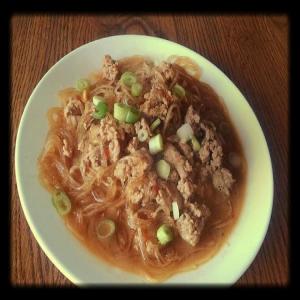 Noodles in Spicy Chinese Peanut Pork Sauce_image