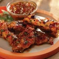 Grilled Chicken Wings with Sweet Red Chili and Peach Glaze_image