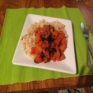 Brazilian Vegetable Curry With Spicy Tomato and Coconut Sauce_image