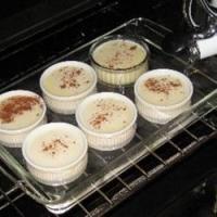 Low-Carb Baked Custard with Berries_image