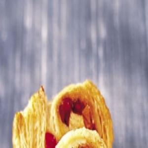 Puff Pastry Pinwheels with Candied Fruit_image