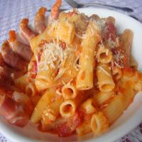 Penne With Sun-Dried Tomato Vodka Sauce_image