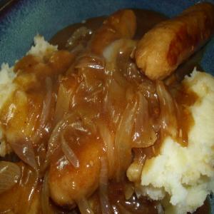 Sausages With Apple Mash_image