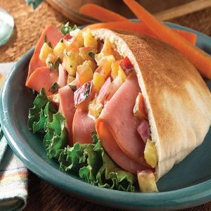 Ham Sandwich with Nectarine Salsa_image