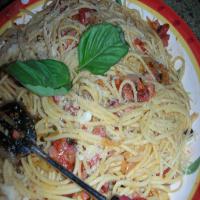 Sofia Loren's Pasta Sauce With Onions and Pancetta_image