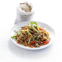 Brown rice stir-fry with coriander omelette image