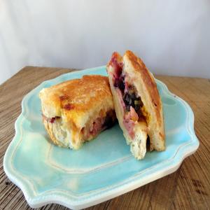 Southern Gentleman's Grilled Cheese Sandwich_image