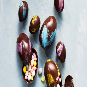 Homemade Chocolate Surprise Easter Eggs_image