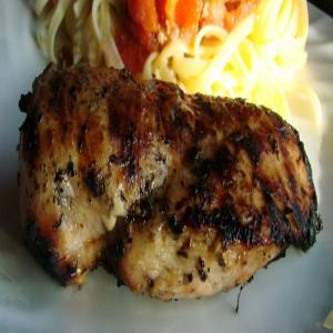 Lager and Lemon-Grilled Chicken_image