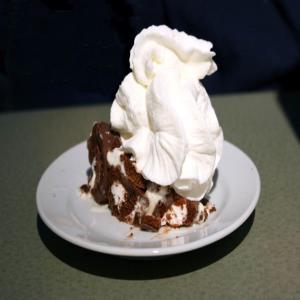 Frozen Swiss Roll Ice Cream Cake_image