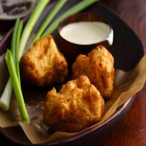 Beer-Battered Chicken with Amber Aioli_image