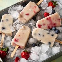 Vanilla Pops with Fresh Berries_image