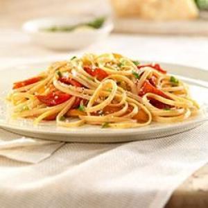 Gia's Special Roasted Pepper Linguine_image