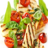 Halloumi and cherry tomato salad recipe_image