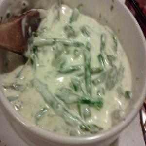 asparagas in white cheddar cheese sauce image