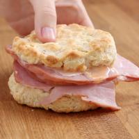 Country Ham Biscuits With Honey Sriracha Mayo Recipe by Tasty image